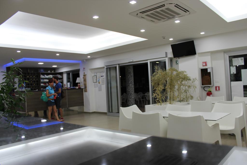 Hotel Poseidon Corigliano Calabro Exteriör bild