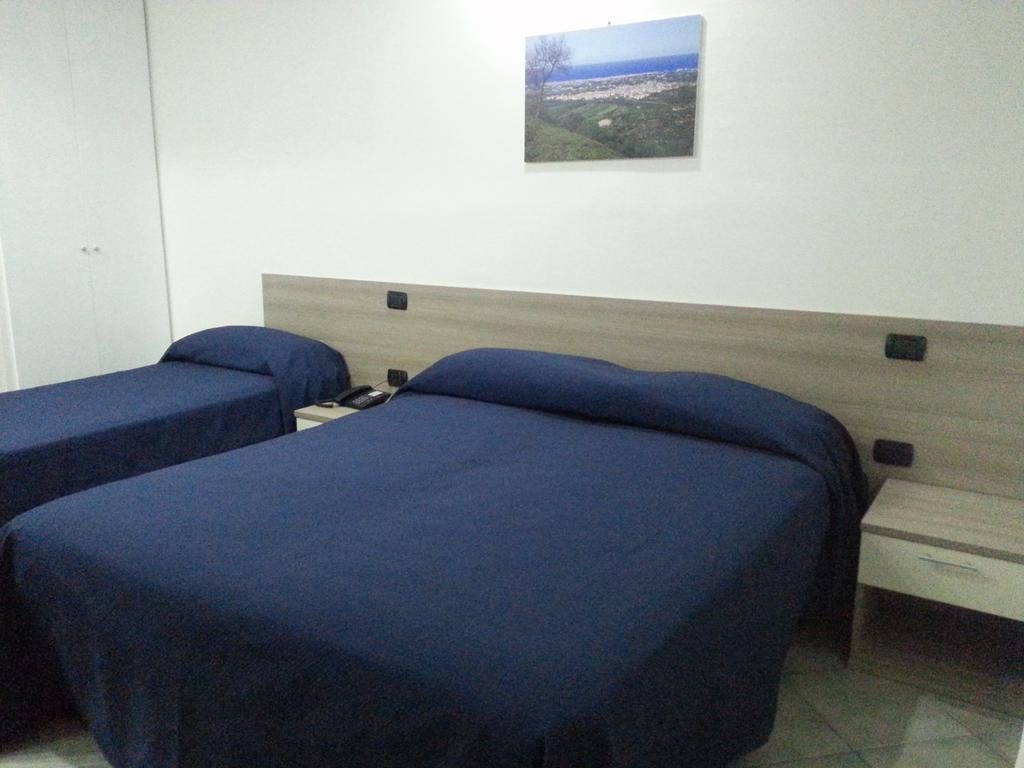 Hotel Poseidon Corigliano Calabro Exteriör bild