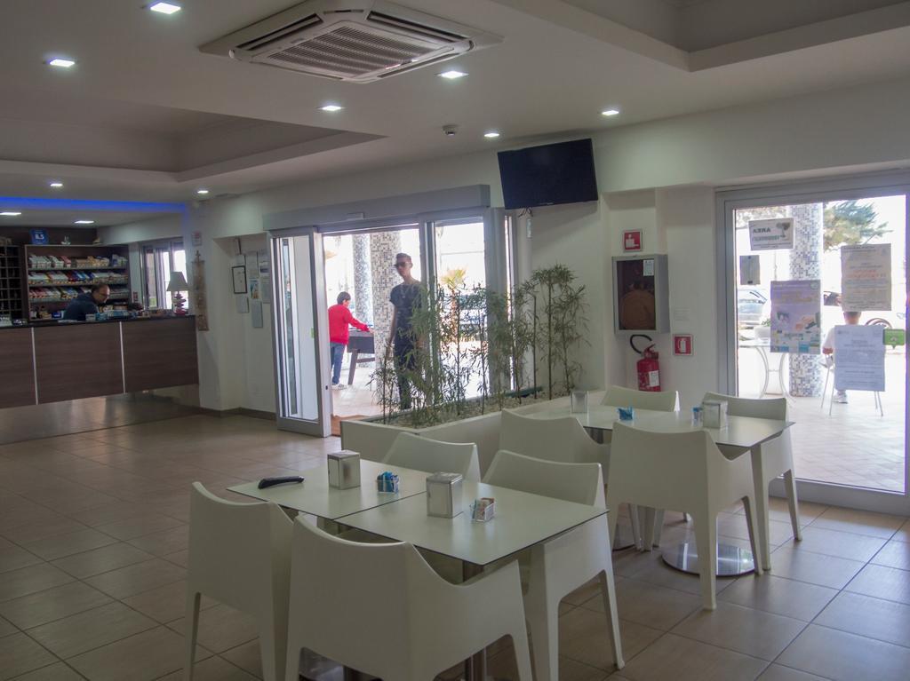 Hotel Poseidon Corigliano Calabro Exteriör bild